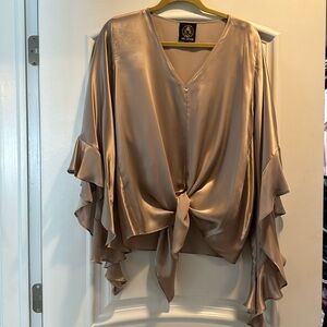 Aum couture tie front blouse